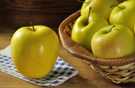 Apple golden delicious nutritional information