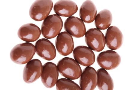 Chocolate almonds nutritional information