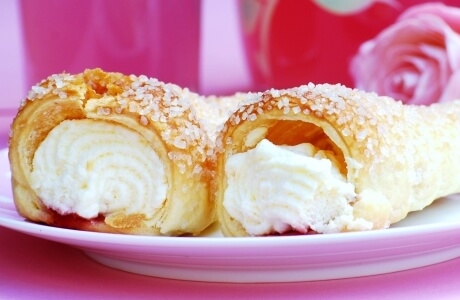 Cream filled pastries - retail nutritional information