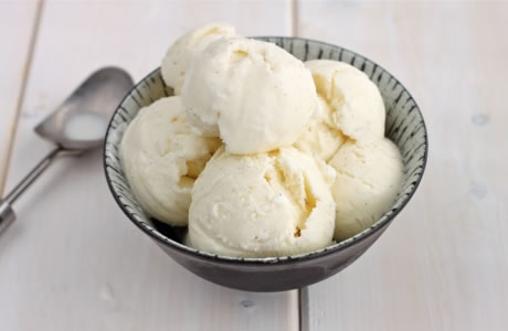Ice cream with chocolate or caramel nutritional information