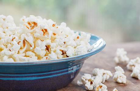 Popcorn (oil popped) nutritional information