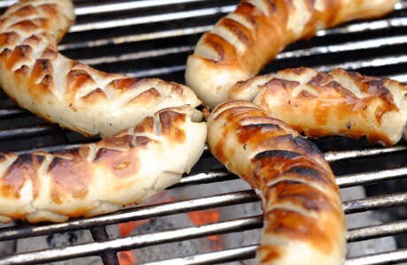 Smoked bratwurst - pork and beef nutritional information
