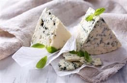 125g/4oz blue cheese, crumbled nutritional information