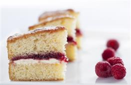 Butter cream and jam sponge cake - retail nutritional information