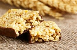 Cereal bars with fruit, nuts and chocolate nutritional information