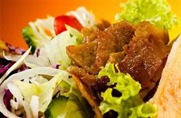 Doner kebab in pitta with salad - takeaway nutritional information