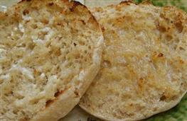4 English muffins or rolls nutritional information