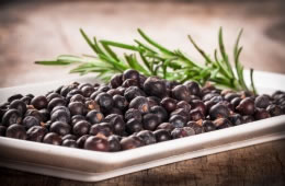 5 juniper berries nutritional information