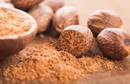 ¼ tsp ground nutmeg nutritional information