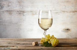 300ml dry white wine nutritional information