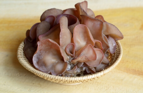 Wood ear mushrooms nutritional information