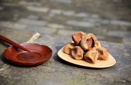 Lychees/itchis - dried nutritional information
