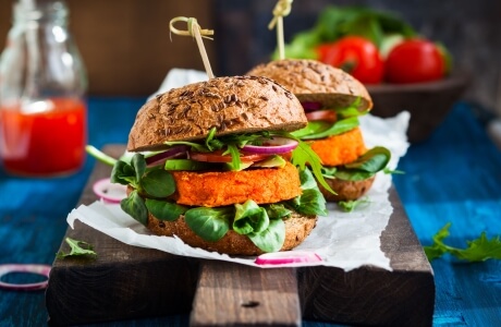 Carrot and sesame burgers recipe