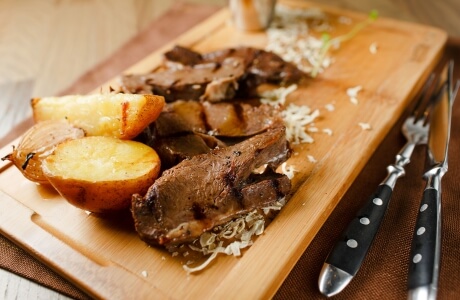 Minute steak, roast potatoes & red wine recipe