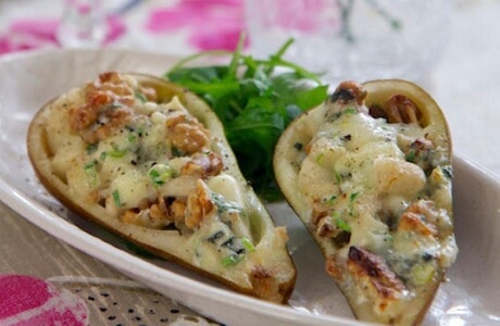 Pears with Roquefort & walnuts recipe