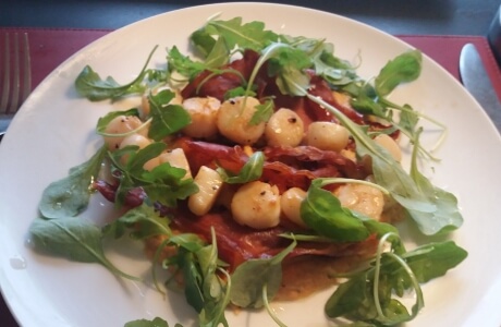 Prosciutto scallops beans & rocket recipe