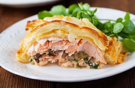 Salmon en croute recipe