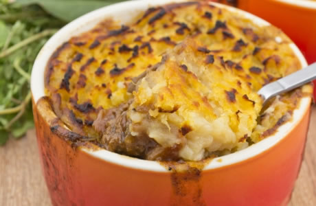 Shepherd's pie with spiced parsnip mash & spinach recipe