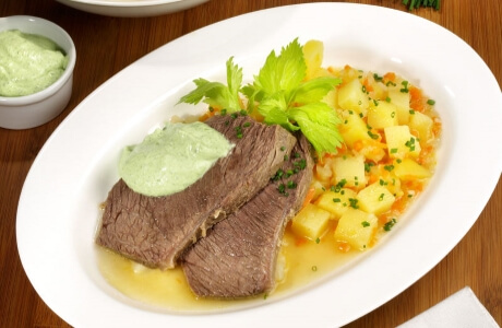 Tafelspitz - beef in broth with root vegetables recipe