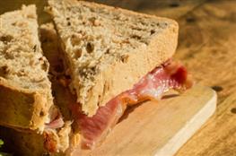 Bacon sandwich on wholemeal recipe