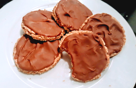 Chocolate oat cakes recipe